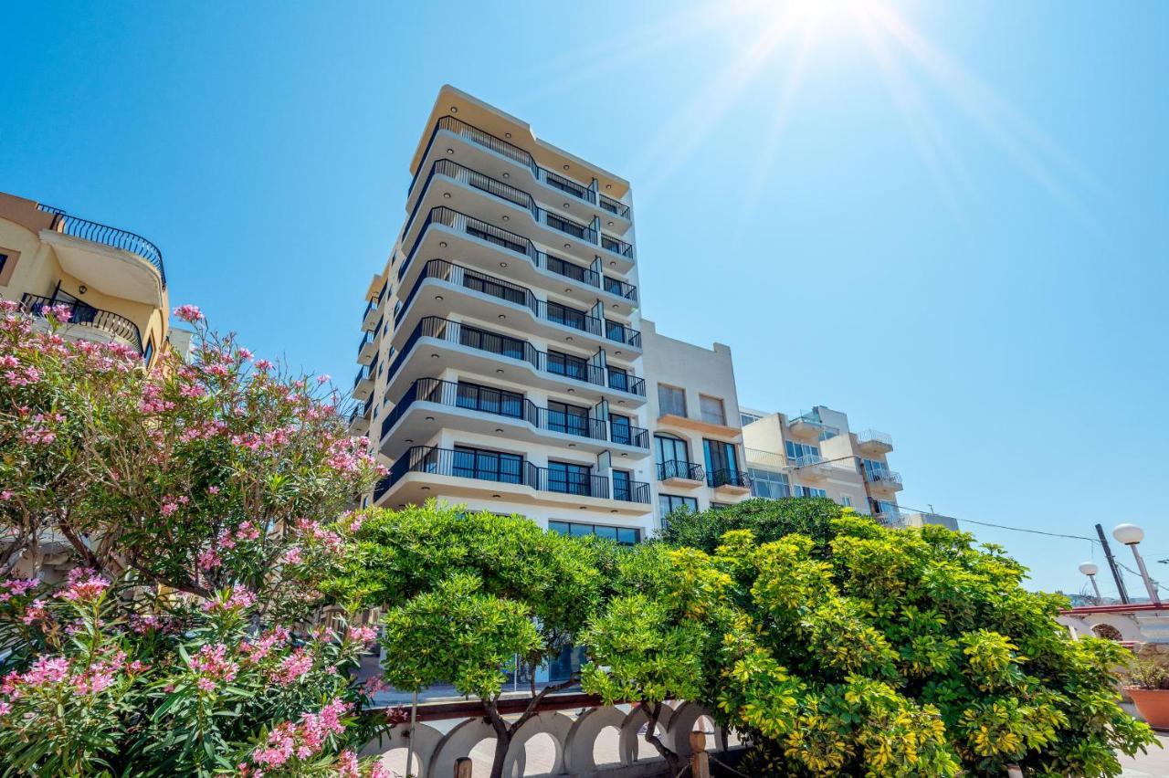 Islet Promenade Seafront Family Apartment With 2 Balconies By Getawaysmalta Bahía de San Pablo Exterior foto